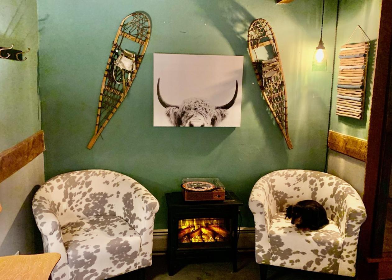 Grunberg Haus Inn & Cabins ウォーターベリー エクステリア 写真