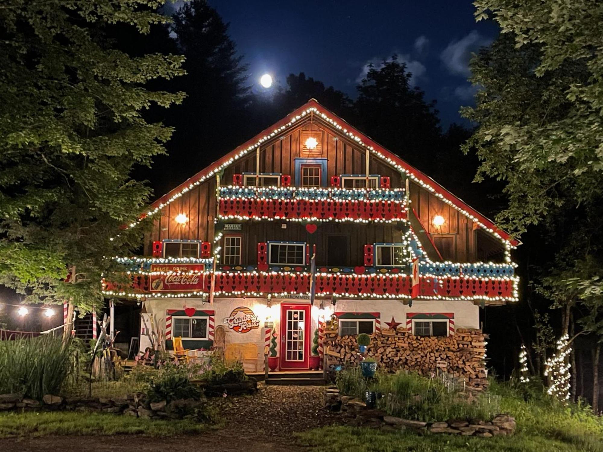 Grunberg Haus Inn & Cabins ウォーターベリー エクステリア 写真